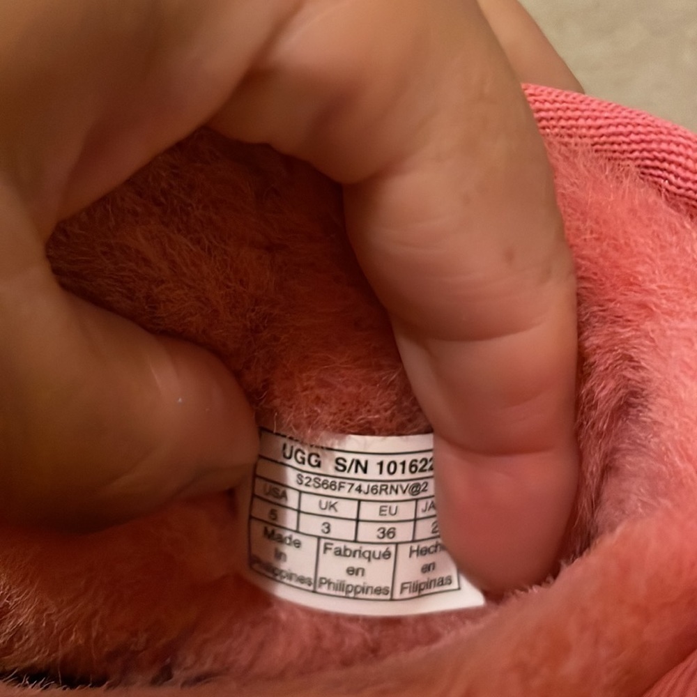 Cute pink brand new Ugg boots​​​​​​ - Picture 9 of 11